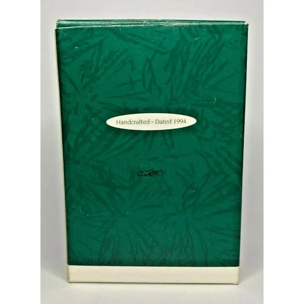 1994‎ Hallmark Holiday Pursuit Keepsake Ornament Club Ornament U65